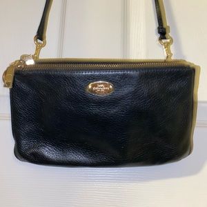 Coach. - crossbody bag